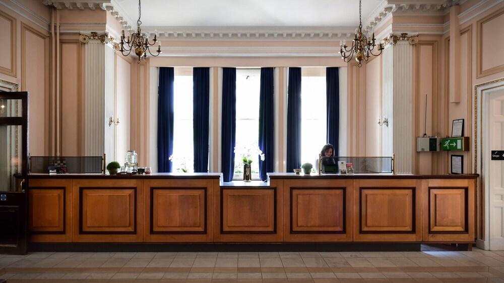 Hotel The Columbia Londyn Zewnętrze zdjęcie